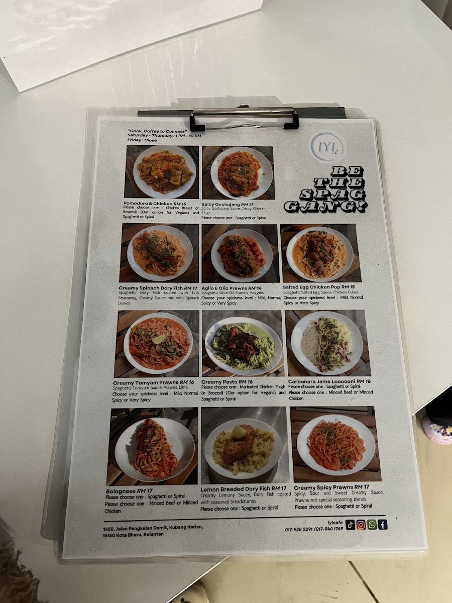 Iyl Cafe menu board