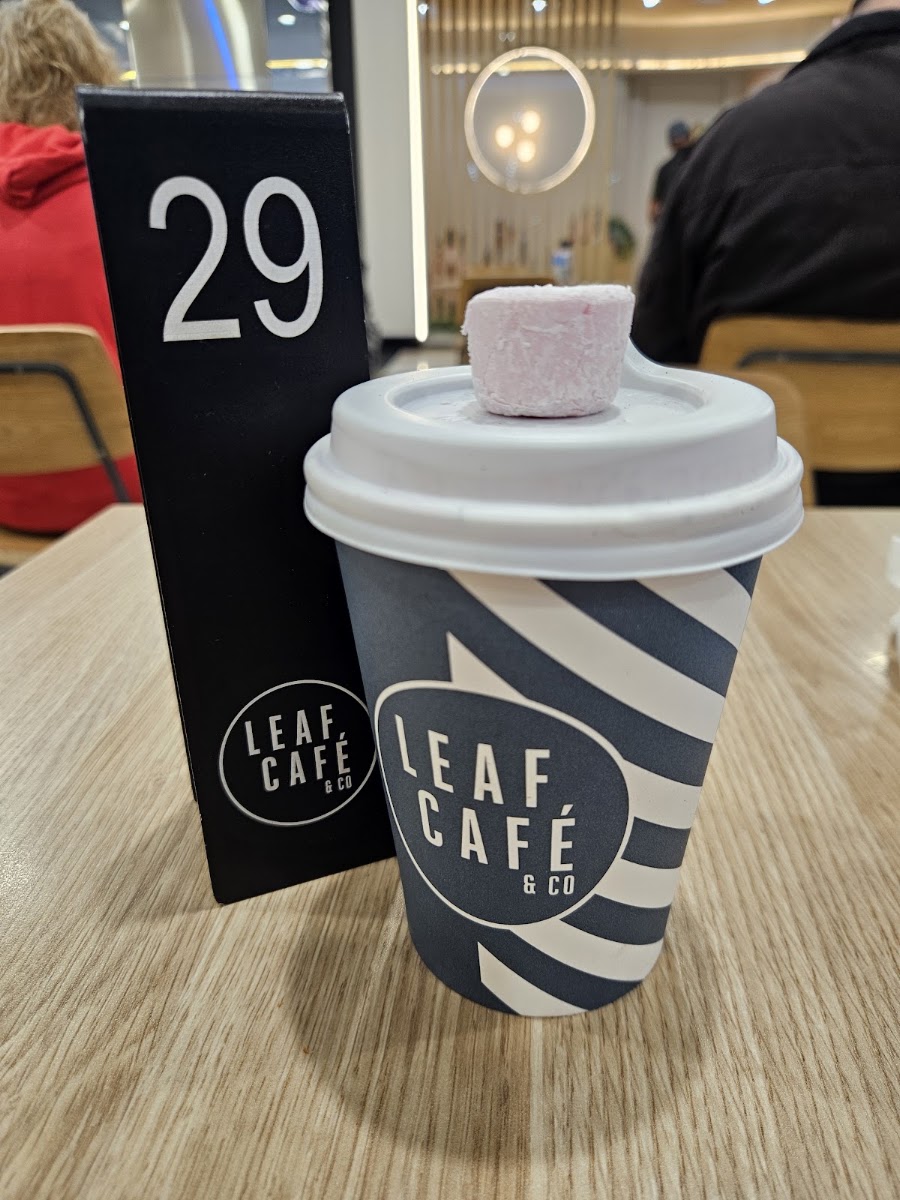 Leaf Cafe & Co