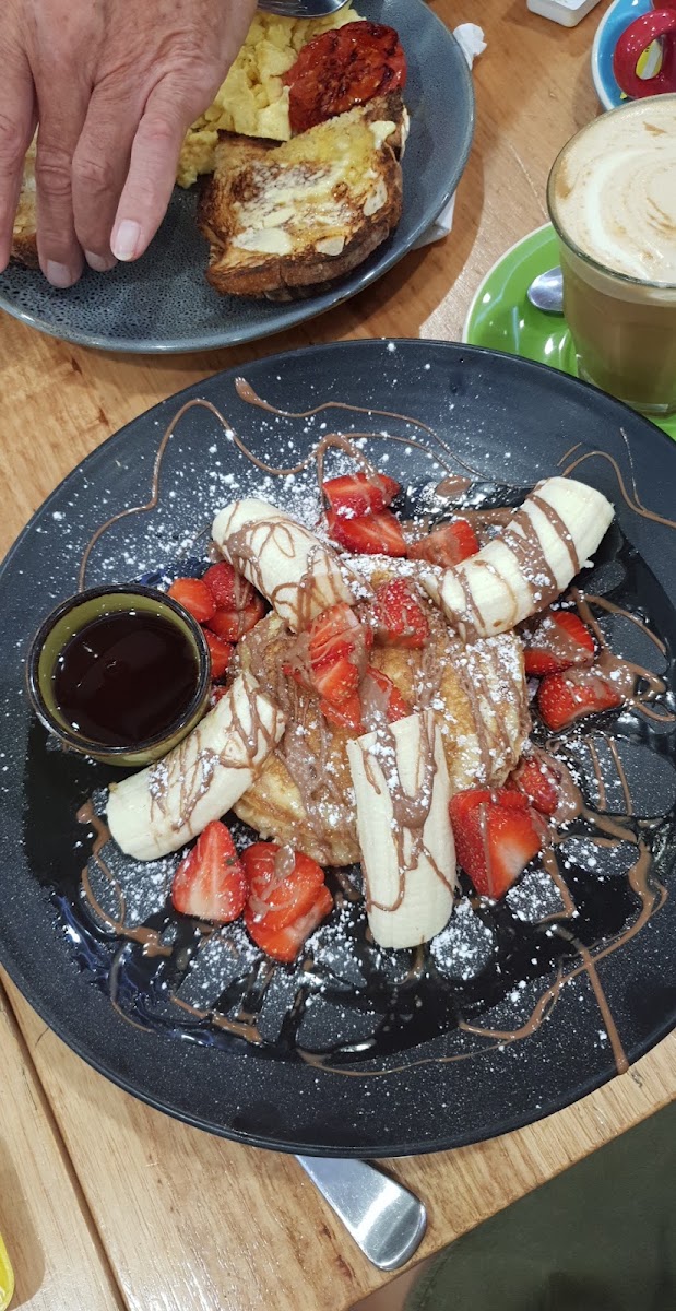 Leaf Cafe & Co