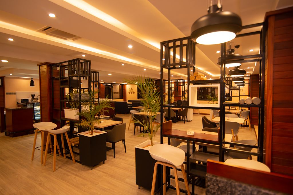 Sta Cafe & Lounge