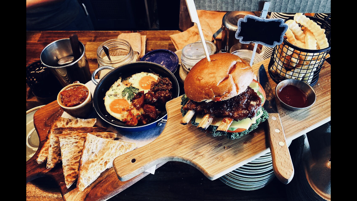 Ben & Annie’s