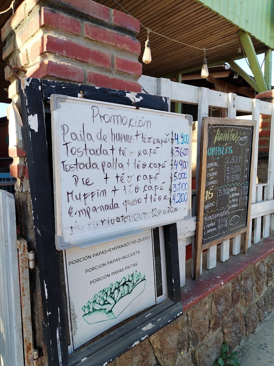 Café Ñañitas menu board