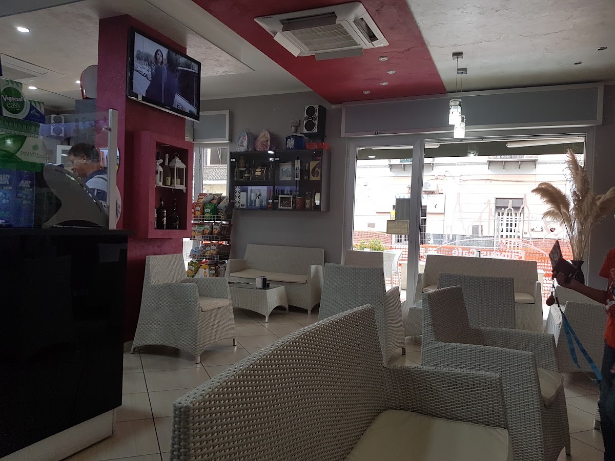 Famous Cafe'