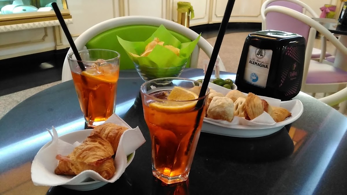 Caffe Pantheon 946