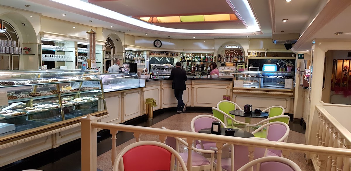 Caffe Pantheon 946