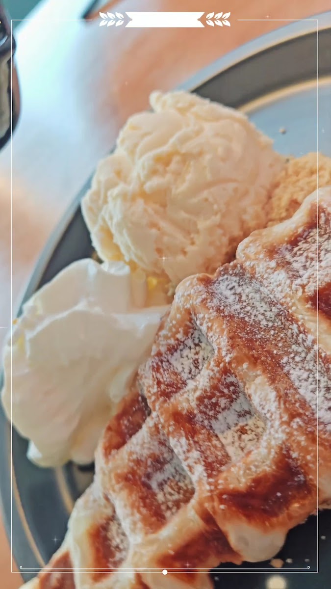 Witch Luck Cafe & Restaurant วชลคคาเฟ