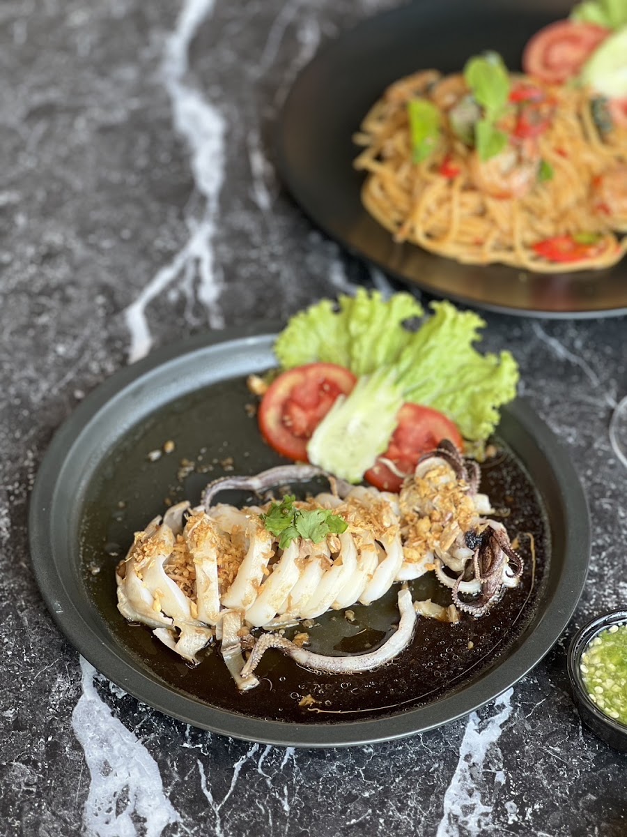 Witch Luck Cafe & Restaurant วชลคคาเฟ