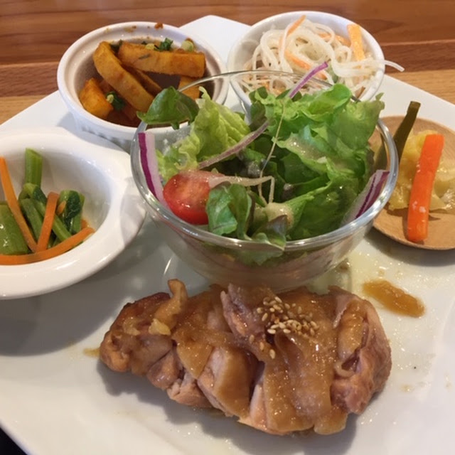 薬膳蒸し鶏 ドリンク付き