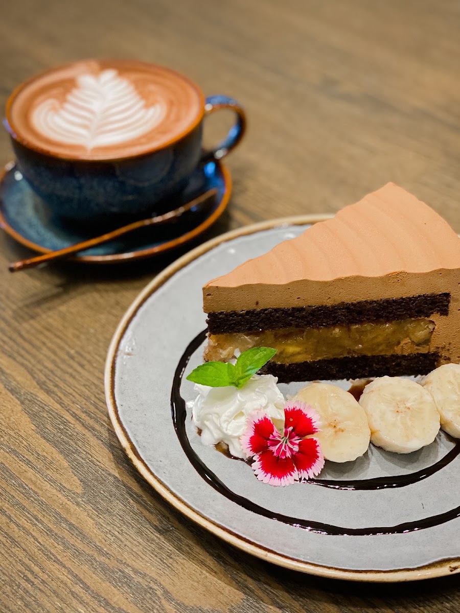 Adesso Cafe & Bakery