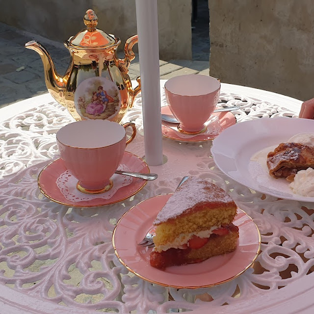 Sponge Cake
