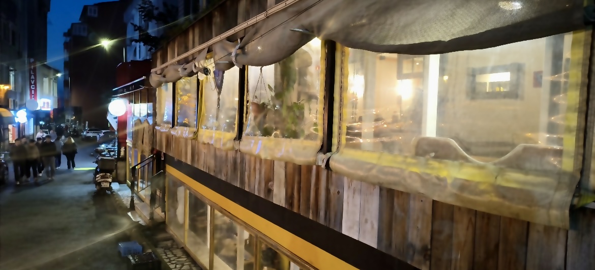 Holi Cafe Kahvaltı Kahve Ve Tatlı