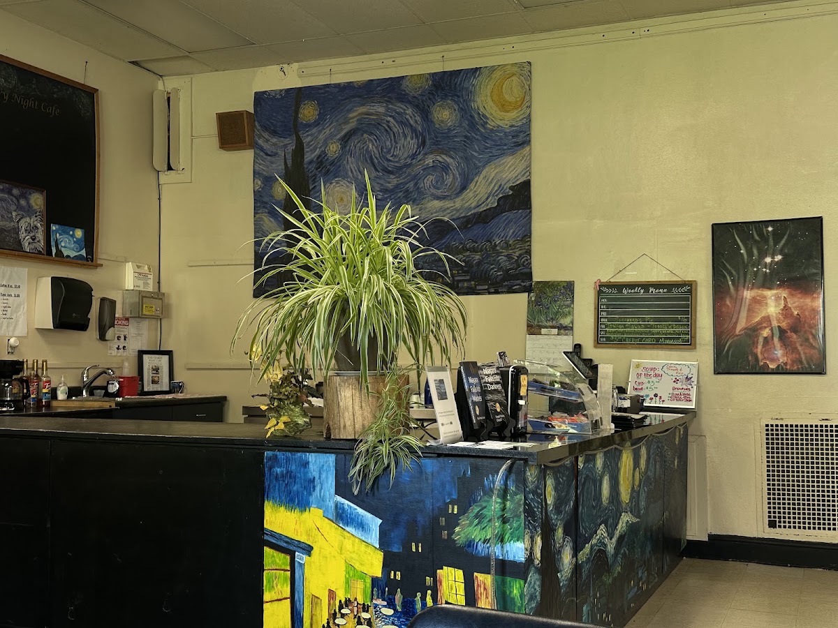 Starry Night Café