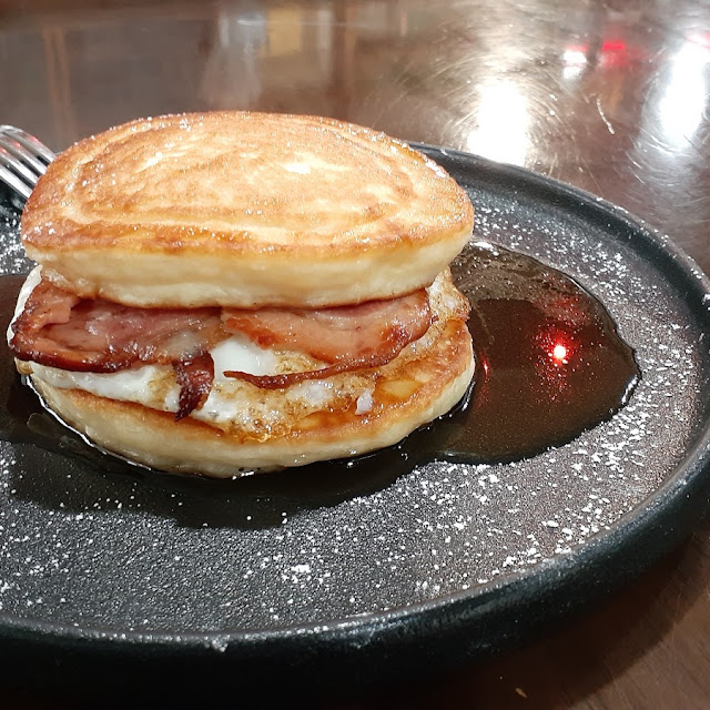 The Special Pancake Slider Dark As