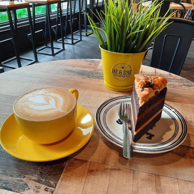 Latte and Cake