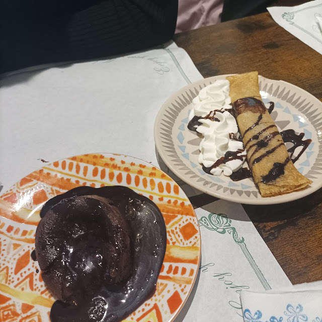 Coulant de Chocolate Y Crepres