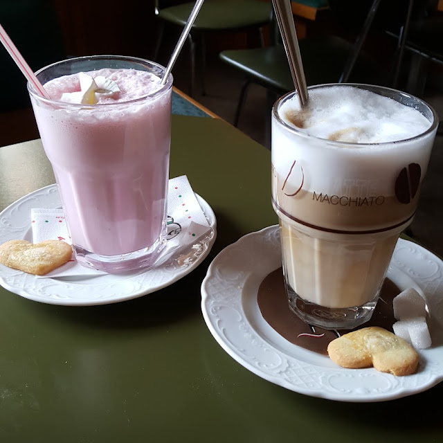 Milchshake Und Latte Macchiato