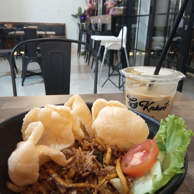 Mie Tek Tek Goreng