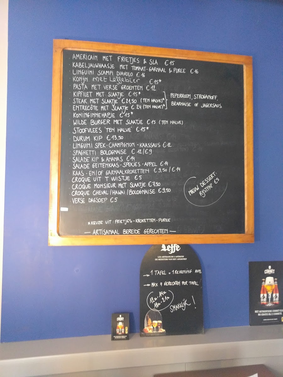 Eet-, en praatcafé De Wildeman menu board
