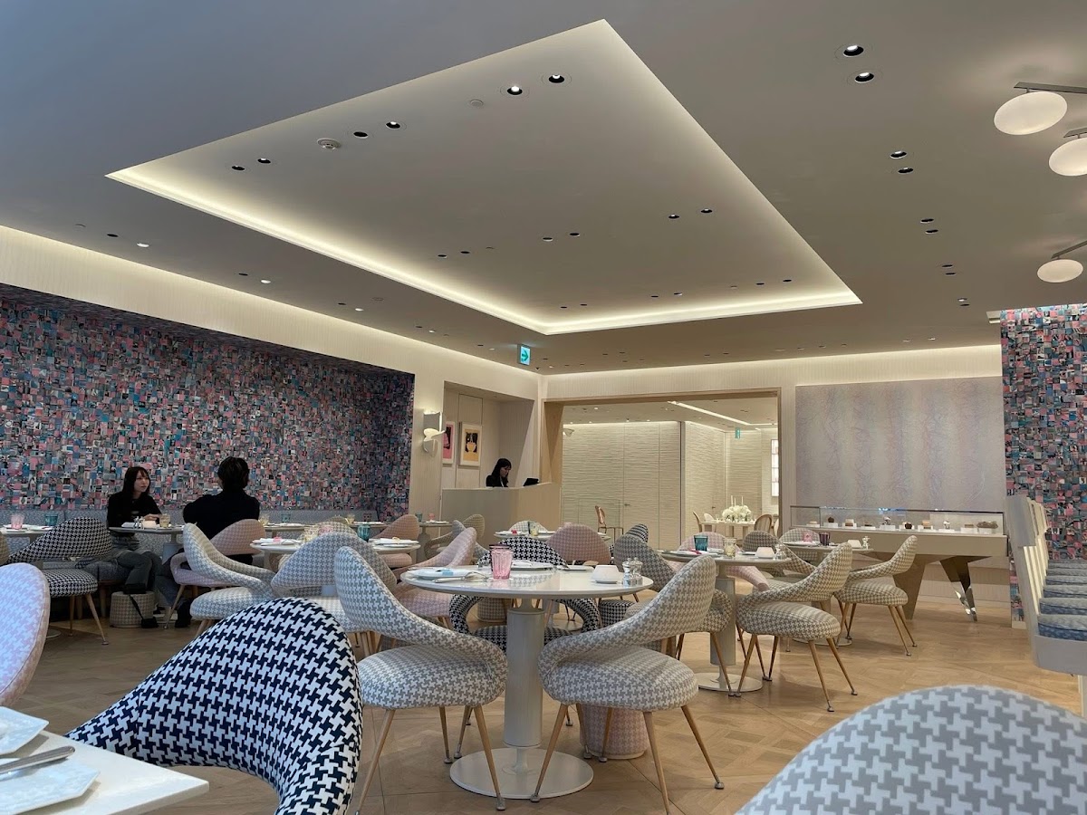 CAFÉ DIOR by Anne-Sophie Pic Ginza