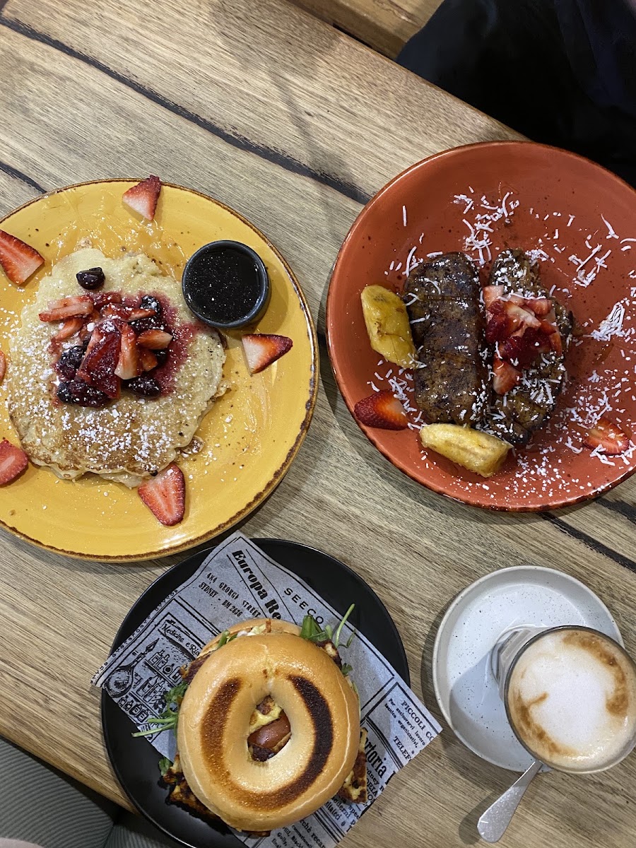 That Yellow Door Cafe
