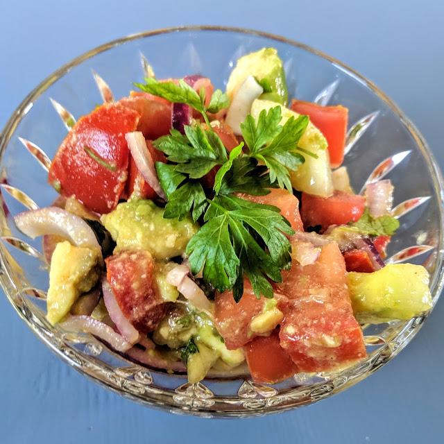 Tomaten-avocado-salat