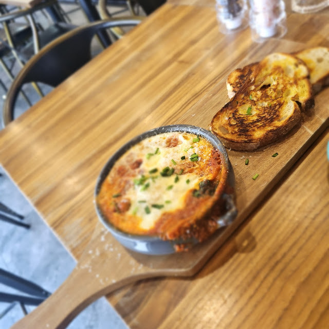 Italian Baked Eggs