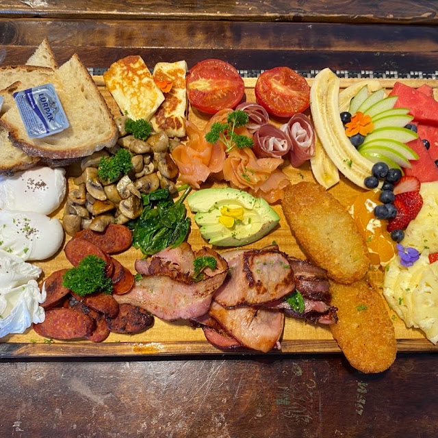 The Breakfast Deluxe