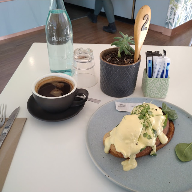 Jo's Eggs Benny and a Long Black