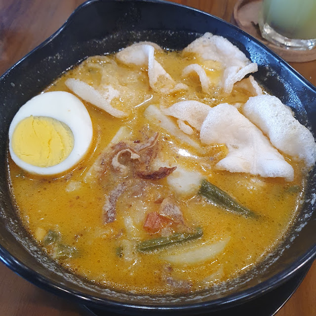 Lontong Sayur