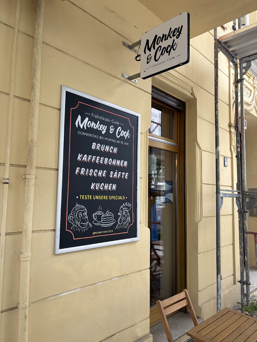 Cafe Monkey & Cock
