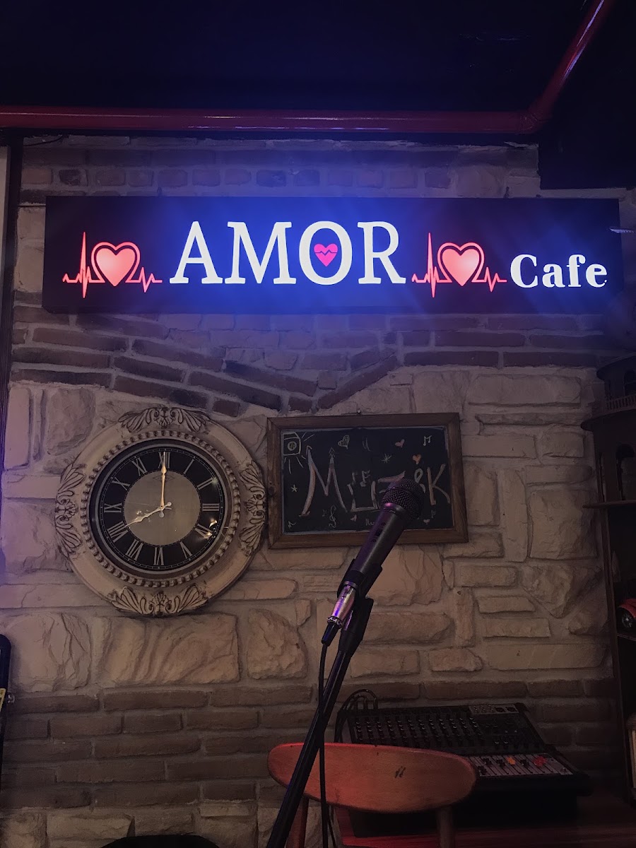 AMOR CAFE
