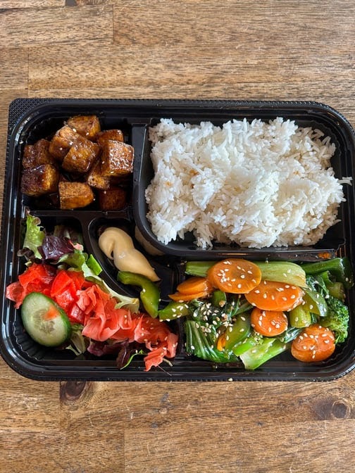 Hand Wok Cafe