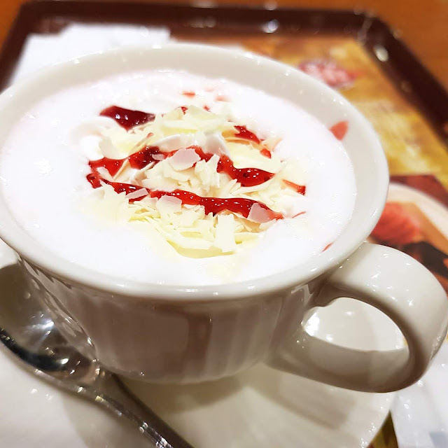 ストロベリーラテ