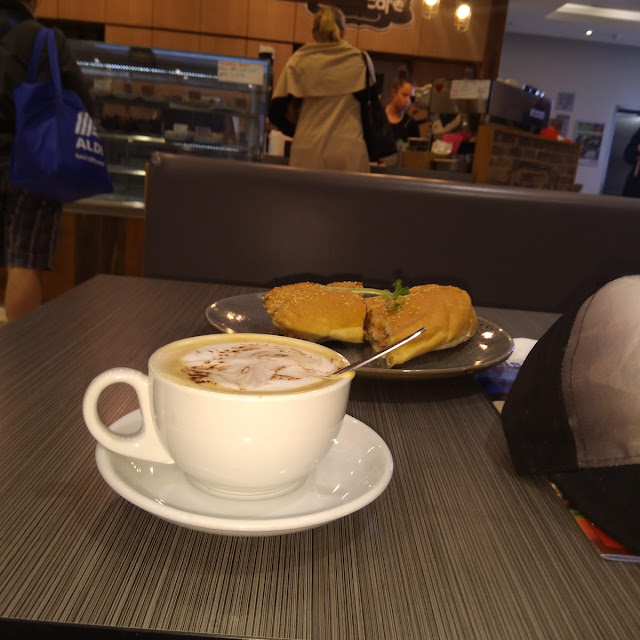 Cappuccino N Bacon N Egg Roll