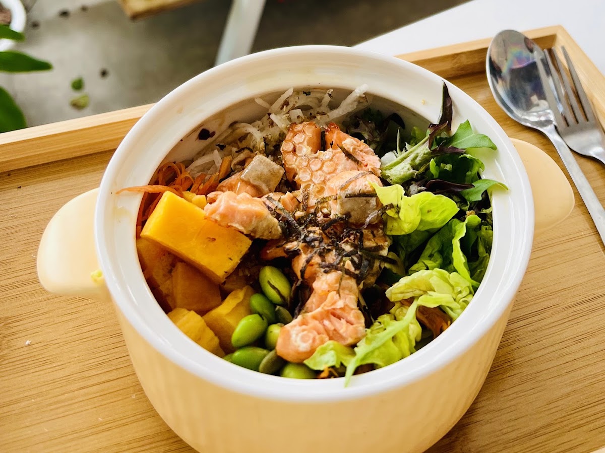The Vibes Nutrition Cafe