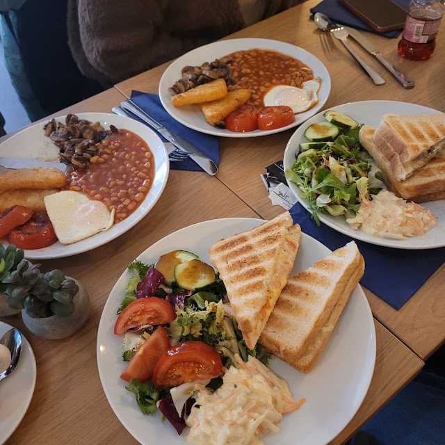 Toasties Full English