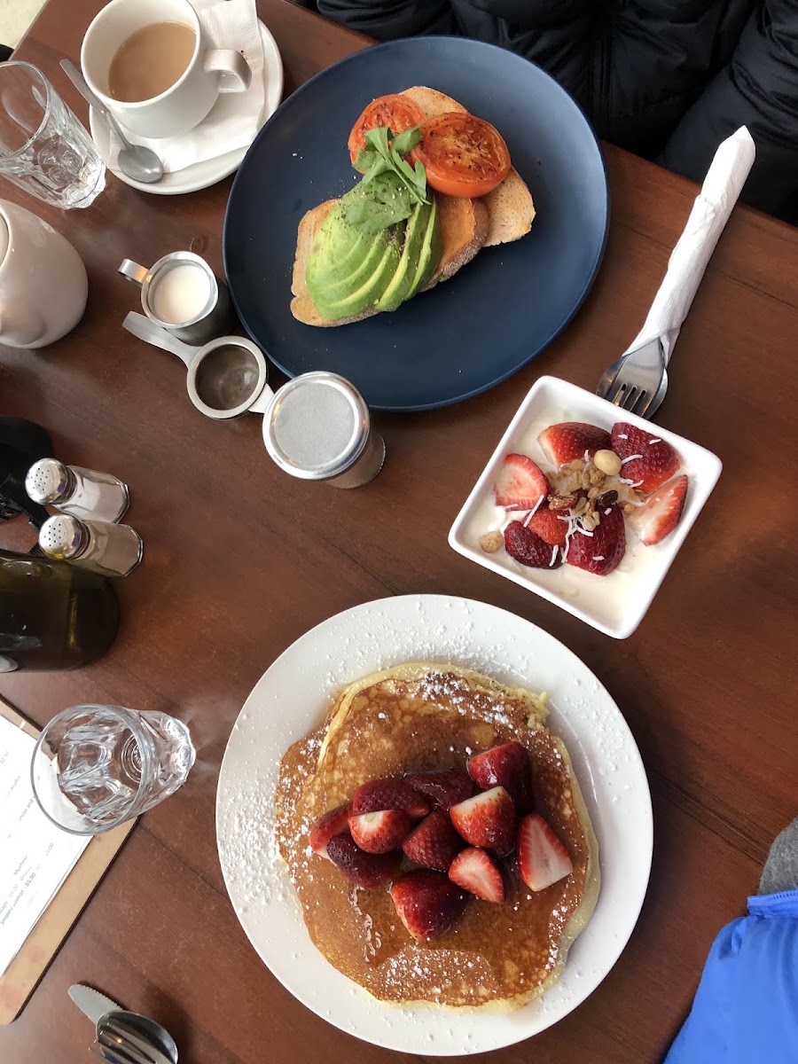 Dish Cafe