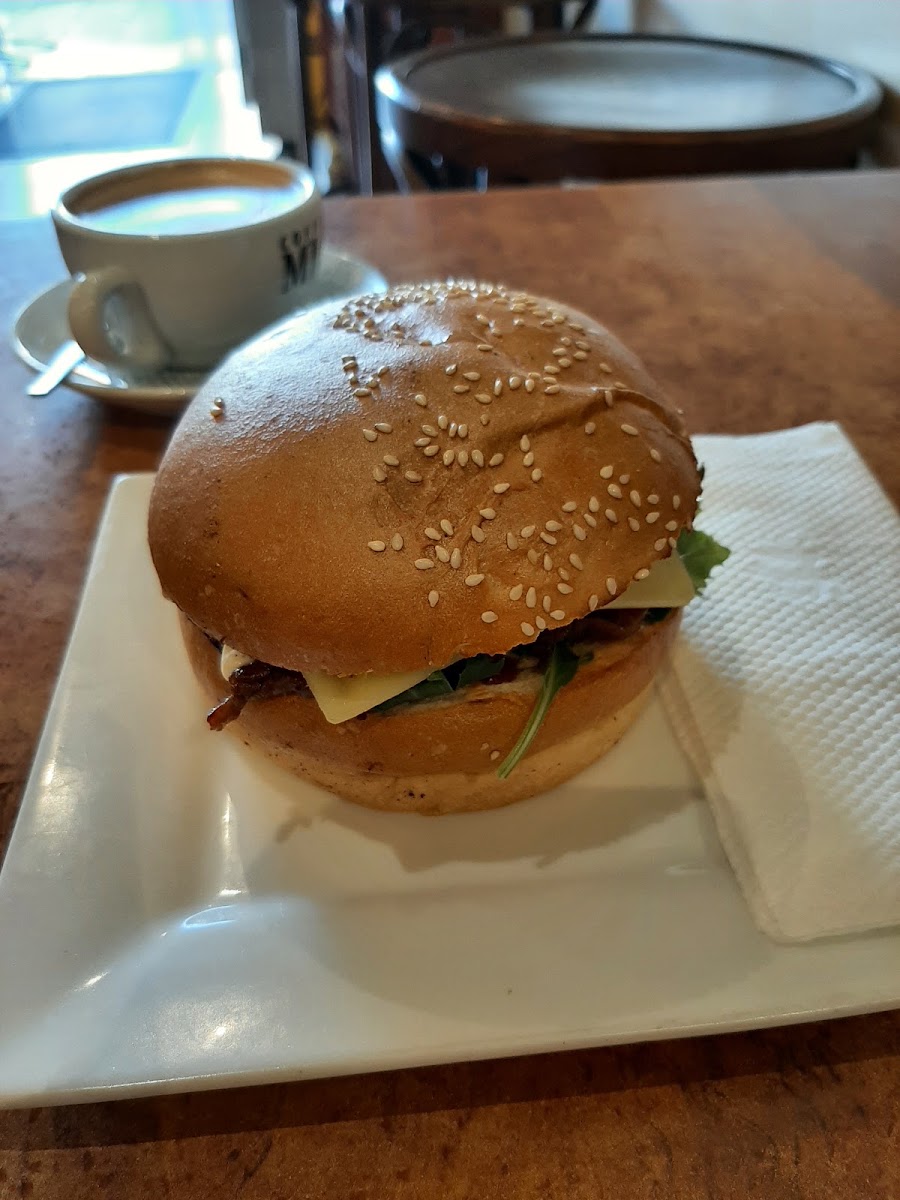 Cafe On Railway Lidcombe