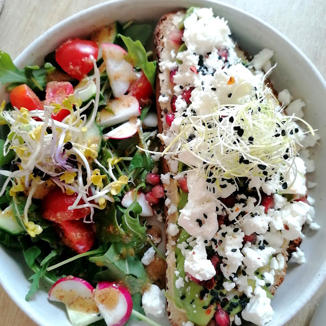 Sauerteigbrot Mit Avocado