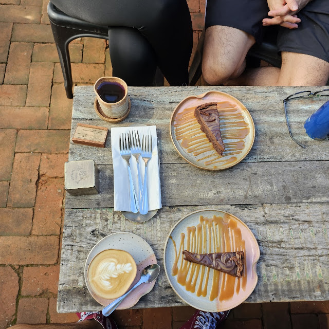 Torta de Chocolate Belga Com Caramelo Salgado