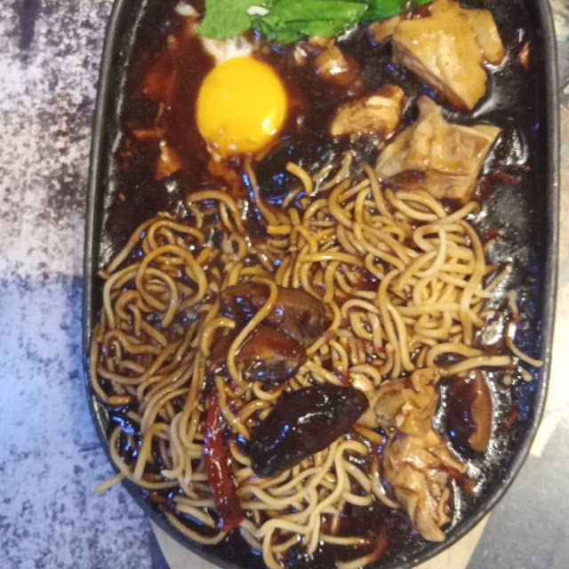 Mee Sizzling