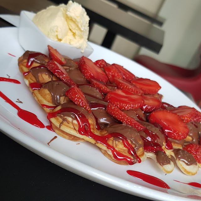 Waffel Nur Mit Nutella