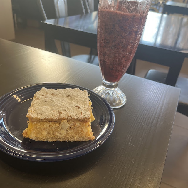 Mixed Berry Smoothie and Vanilla Slice