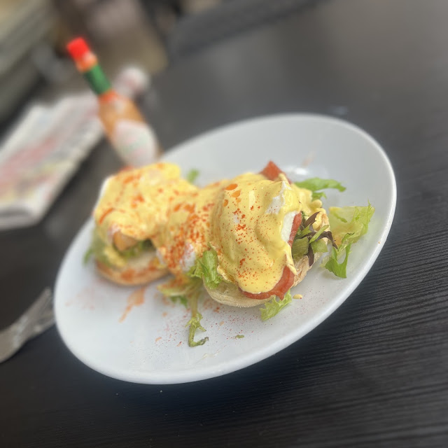 Eggs Benedict