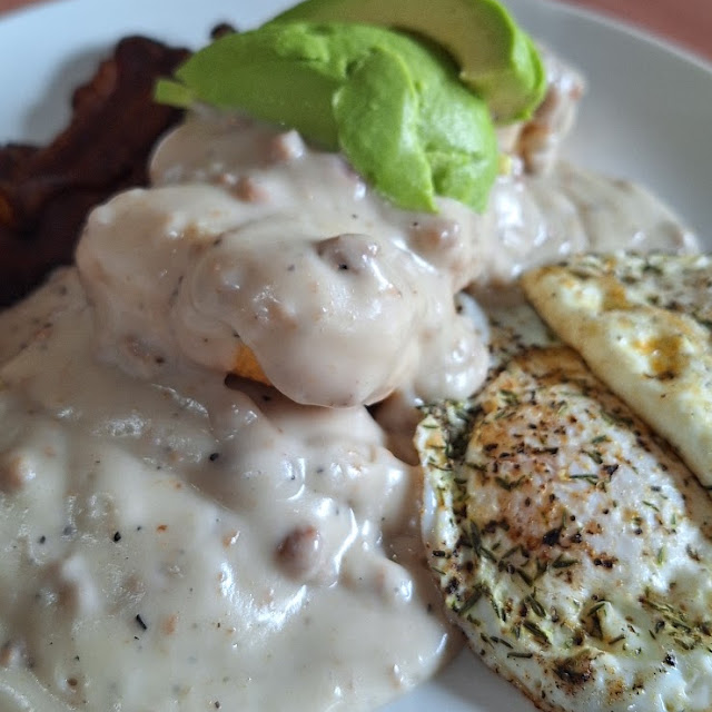 Classic Biscuits & Gravy