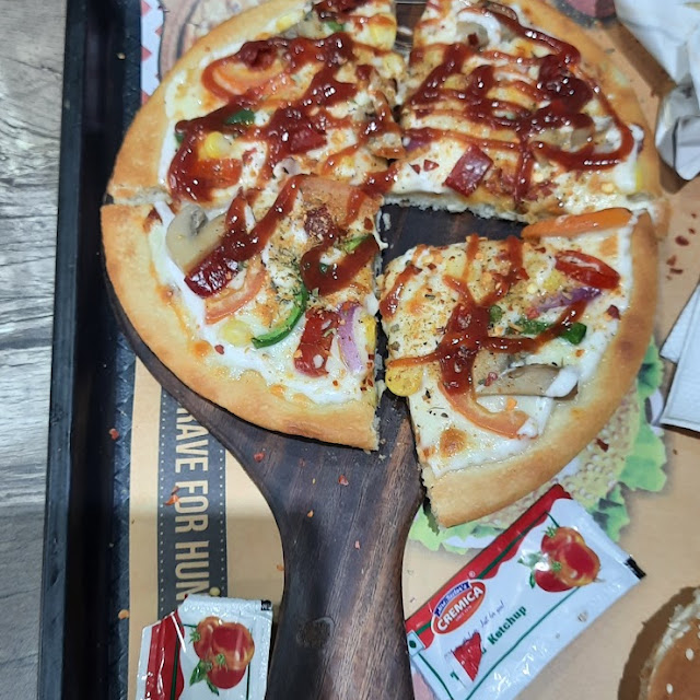 Veg Pizza
