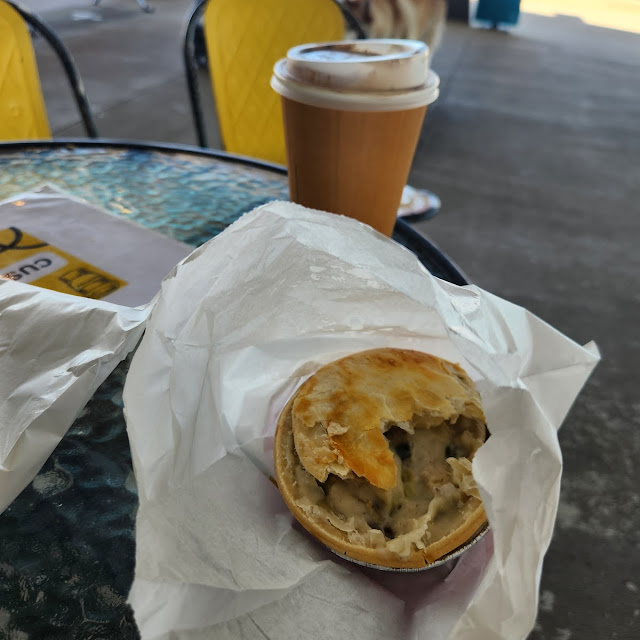 Chicken Leek and Mushroom Pie