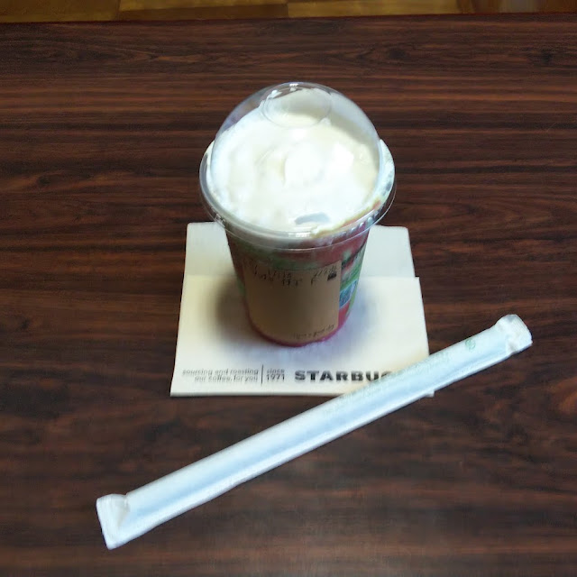 抹茶イチゴクリームフラペチーノ
