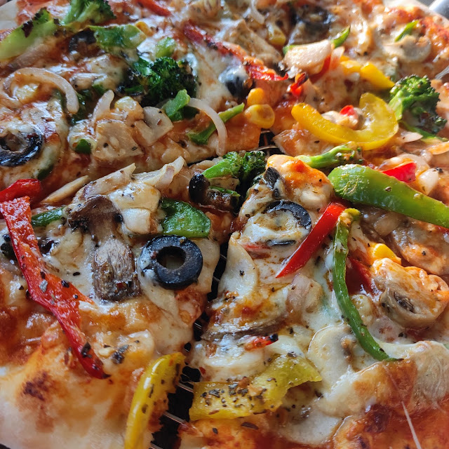 Primavera Pizza