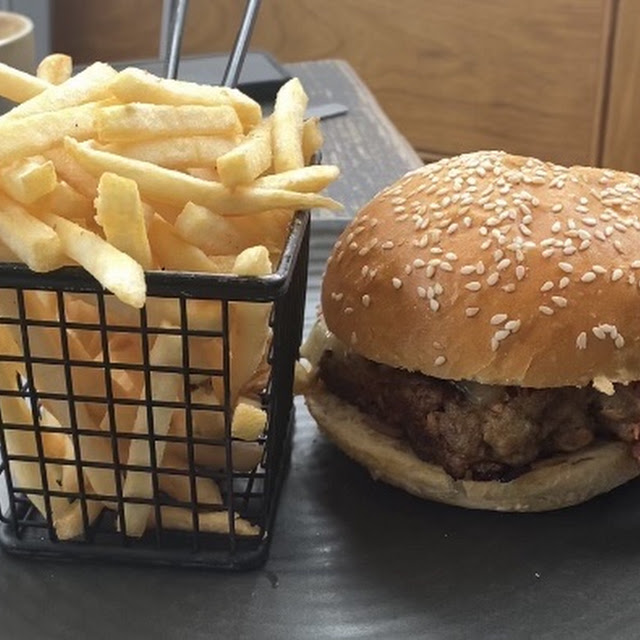 Culture Beef Burger
